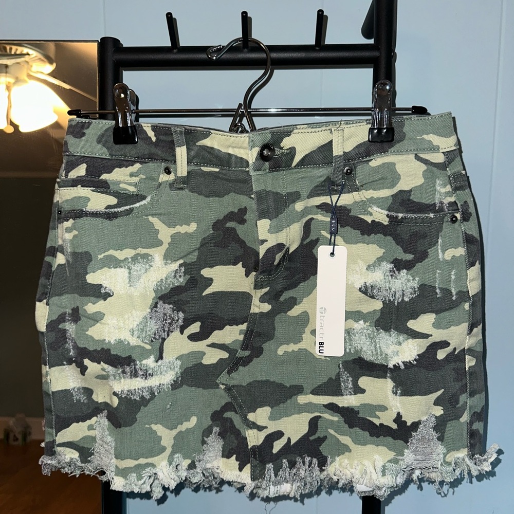 Tractr Blu Green Camouflage Skirt